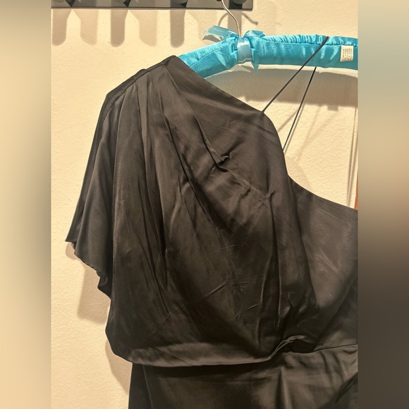 MANNING CARTELL Miami Heat Mini in Black / Size Australia 8 (US 4) / - Picture 3 of 8